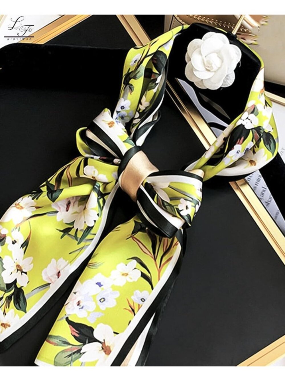 Women's 01-Green White Printed Square Headscarf Bandanas Hair Scarf Neck Scarves - Picture 4 of 6